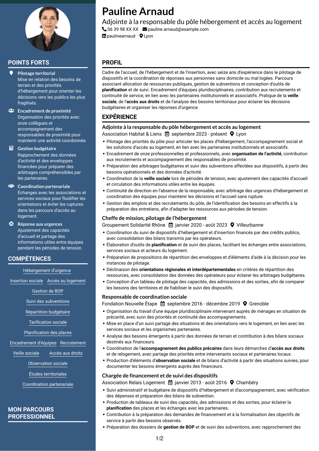 CV Élégant (format à colonne latérale colorée avec photo) : Adjointe à la cheffe de service - Hébergement d'urgence et insertion, page 1