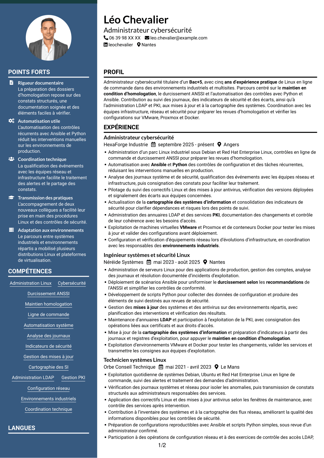 CV Élégant (format à colonne latérale colorée avec photo) : Administrateur Cybersécurité, page 1