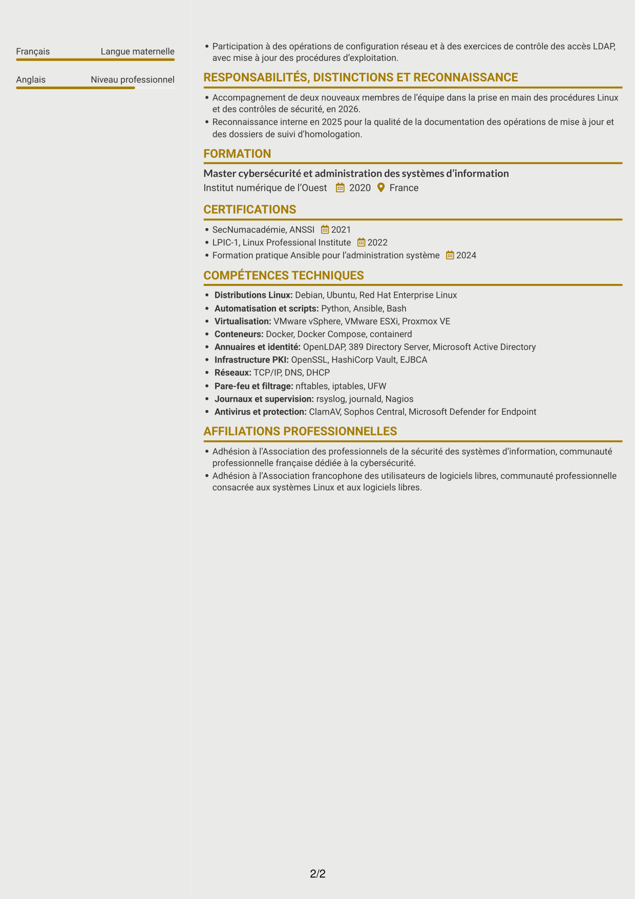 CV Dynamique (format à deux colonnes avec icônes) : Administrateur Cybersécurité, page 2