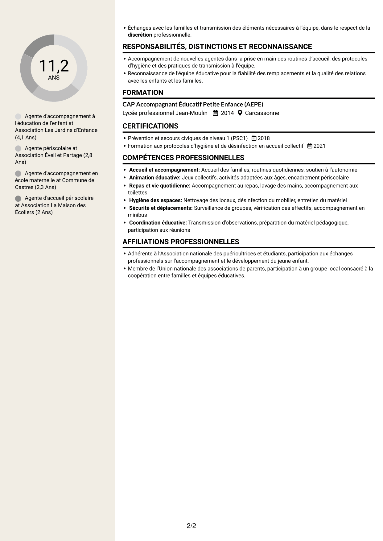 CV Fonceur (format à deux colonnes avec en-tête centré sans photo) : Agent d'accompagnement à l'éducation de l'enfant, page 2
