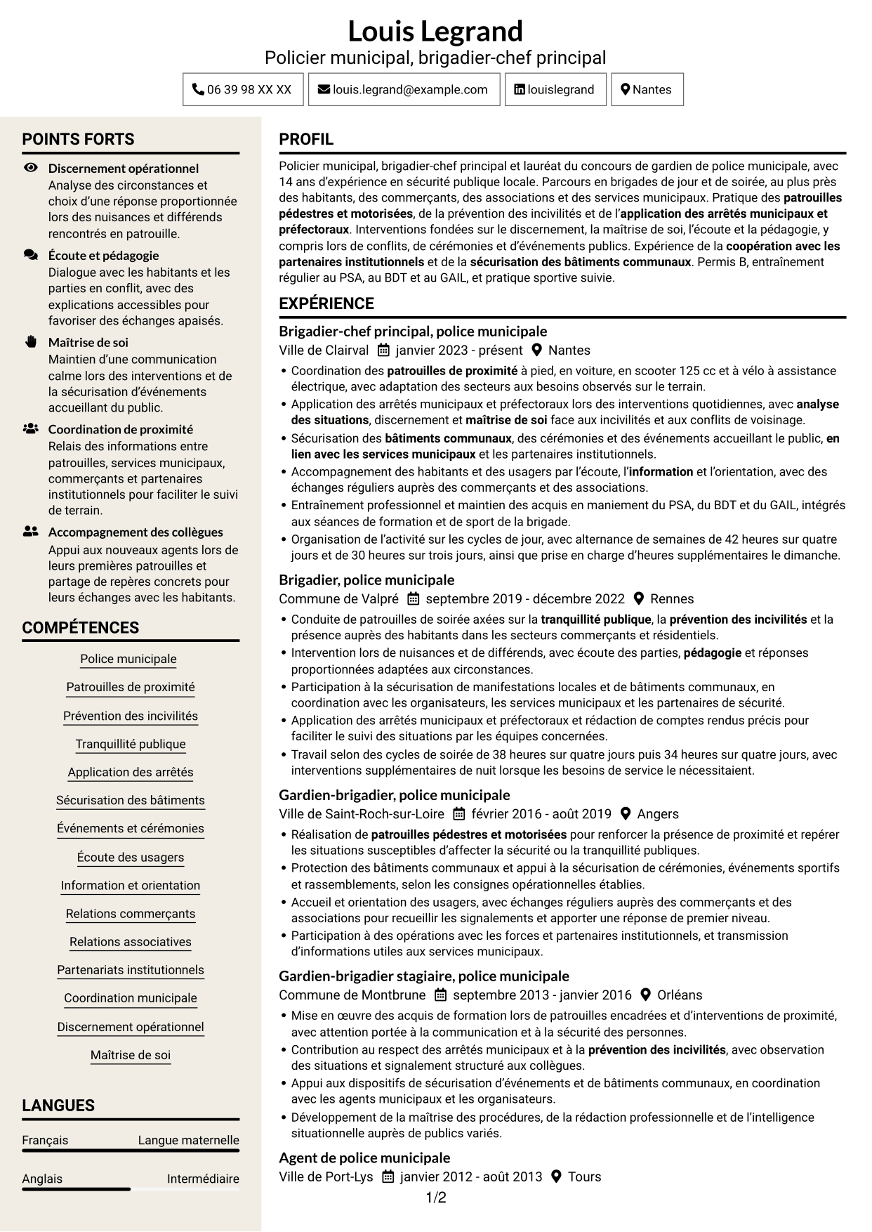 CV Fonceur (format à deux colonnes avec en-tête centré sans photo) : Agent de police municipale - Sécurité de proximité, page 1