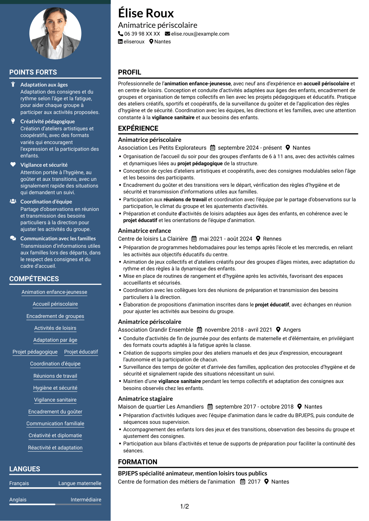 CV Élégant (format à colonne latérale colorée avec photo) : Animateur enfance-jeunesse - Accueil périscolaire, page 1
