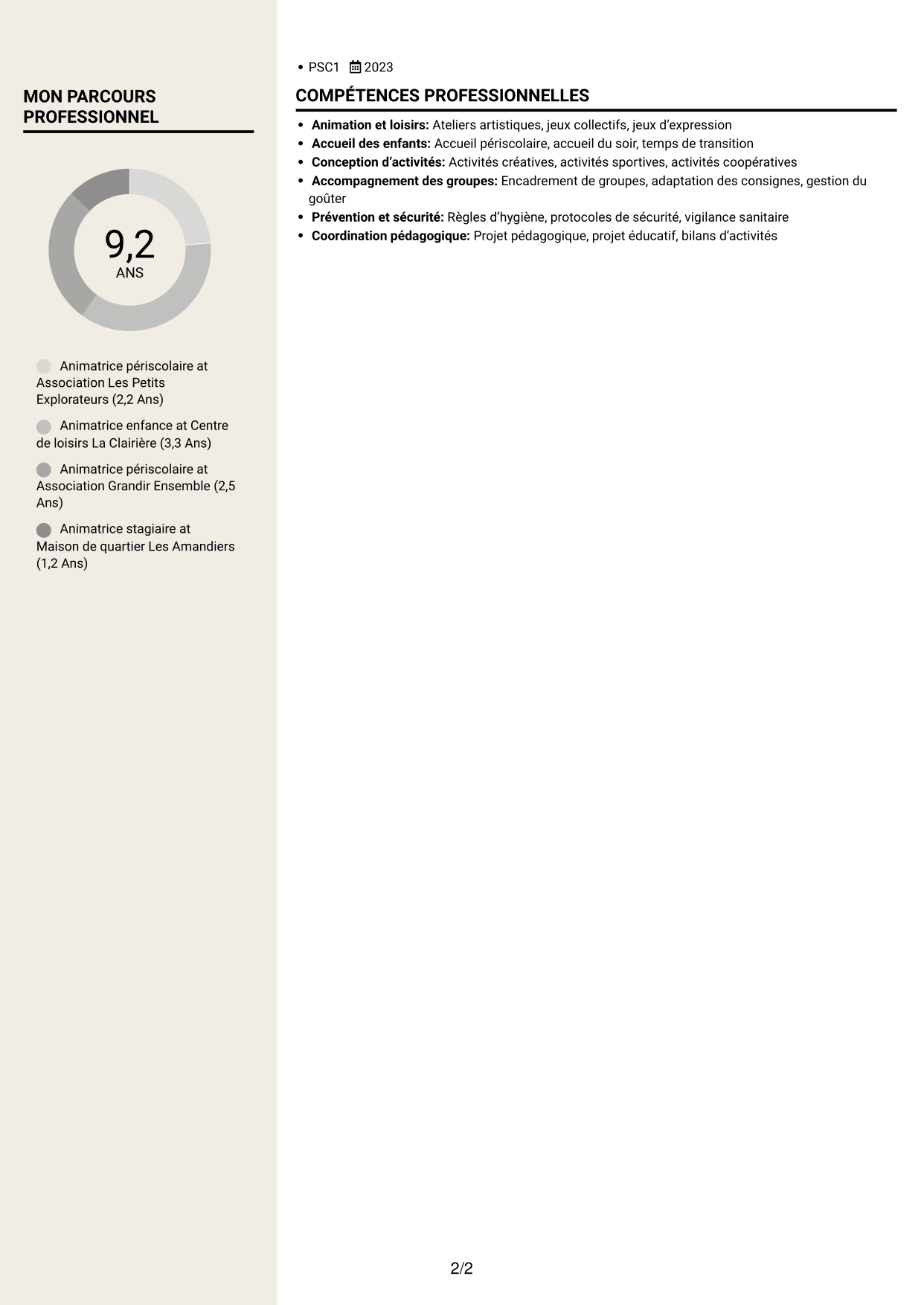 CV Fonceur (format à deux colonnes avec en-tête centré sans photo) : Animateur enfance-jeunesse - Accueil périscolaire, page 2