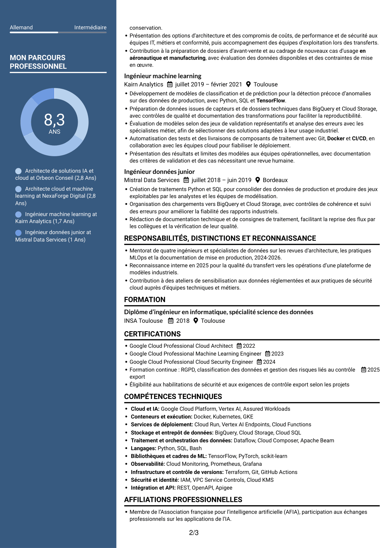 CV Élégant (format à colonne latérale colorée avec photo) : Architecte de solutions IA senior - Vertex AI et GCP, page 2