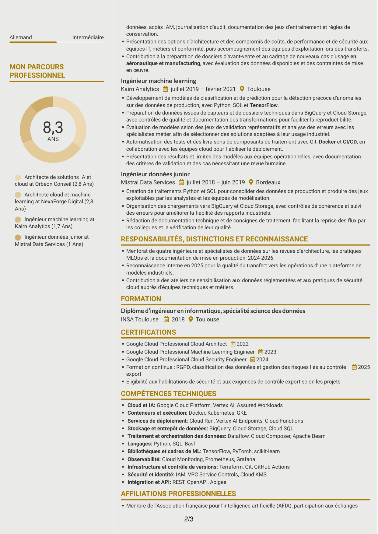 CV Dynamique (format à deux colonnes avec icônes) : Architecte de solutions IA senior - Vertex AI et GCP, page 2