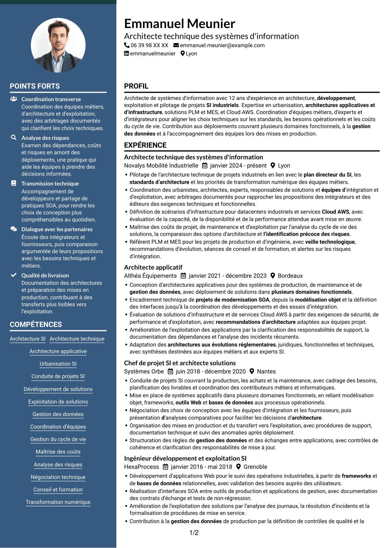 CV Élégant (format à colonne latérale colorée avec photo) : Architecte de systèmes d'information - Architecture industrielle, page 1