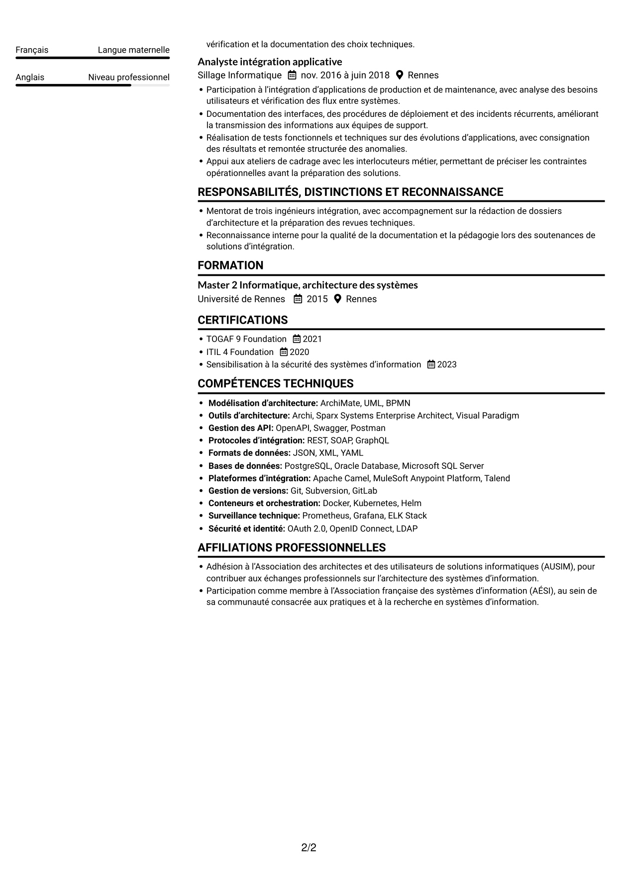 CV Compact (format sobre à deux colonnes avec photo) : Architecte IT - Maintenance aéronautique, page 2