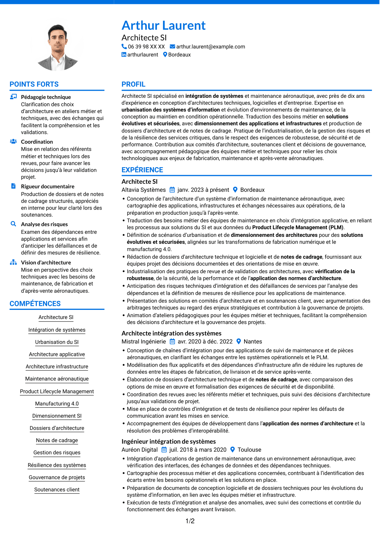 CV Audacieux (format à deux colonnes avec accents colorés et photo) : Architecte IT - Maintenance aéronautique, page 1