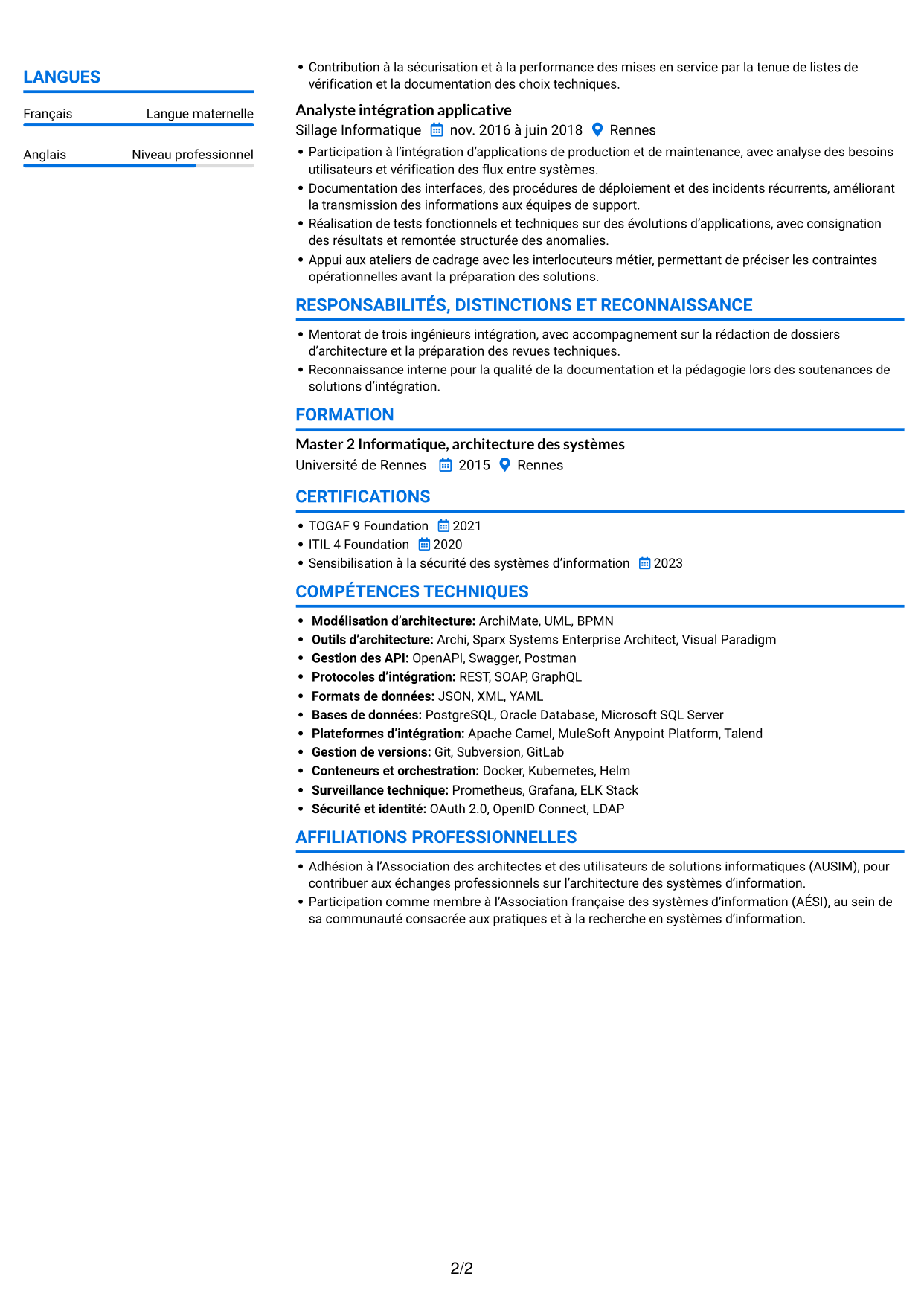 CV Audacieux (format à deux colonnes avec accents colorés et photo) : Architecte IT - Maintenance aéronautique, page 2