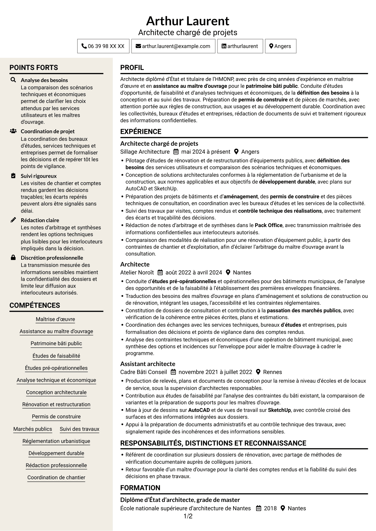 CV Fonceur (format à deux colonnes avec en-tête centré sans photo) : Architecte - Patrimoine bâti public, page 1