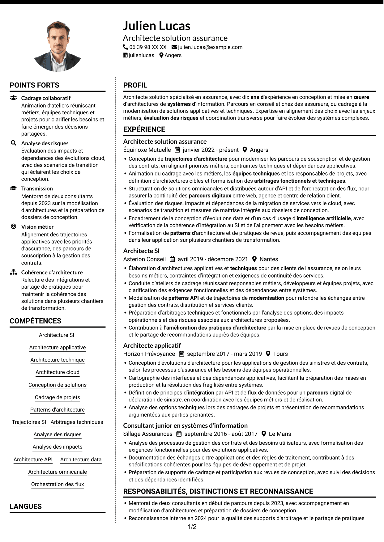 CV Moderne (format à deux colonnes avec photo à gauche et séparateur) : Architecte Solution - Assurance, page 1