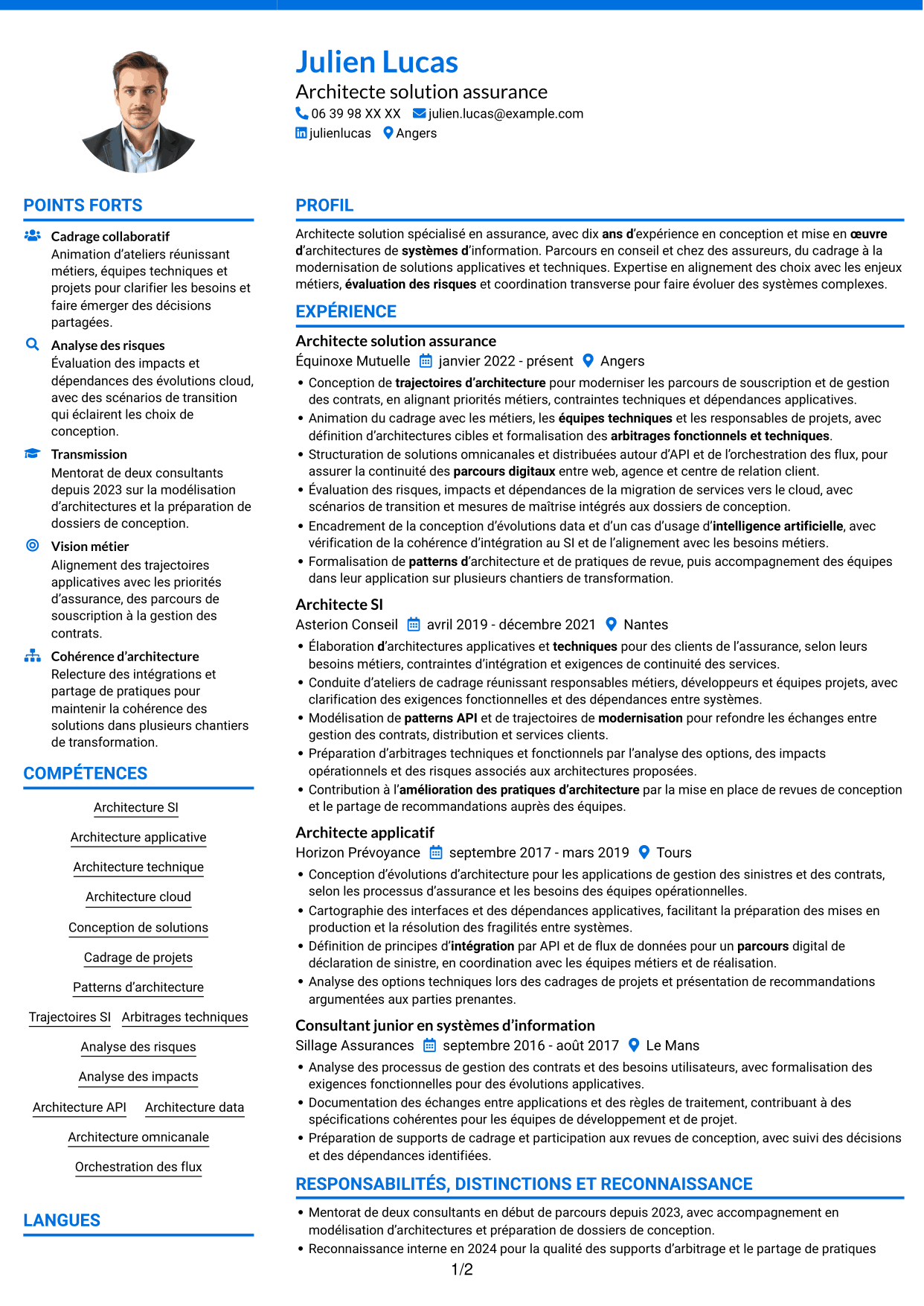 CV Audacieux (format à deux colonnes avec accents colorés et photo) : Architecte Solution - Assurance, page 1