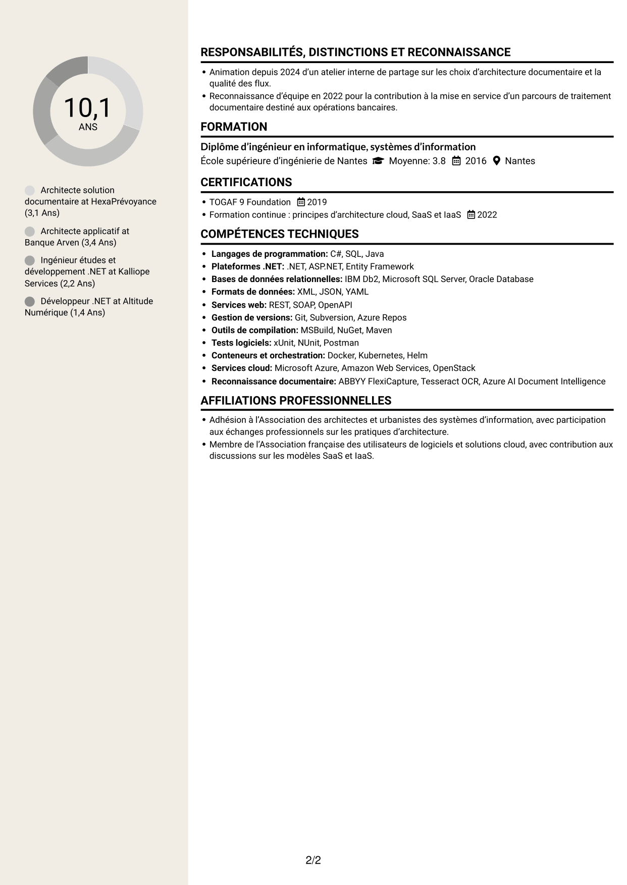 CV Fonceur (format à deux colonnes avec en-tête centré sans photo) : Architecte solution C# .NET, page 2