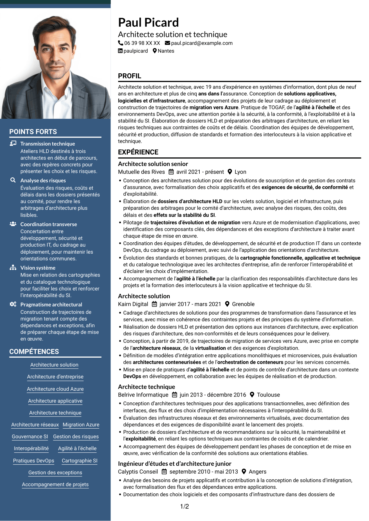 CV Signature (format à colonne latérale colorée avec grande photo) : Architecte Solution - Cloud et Systèmes d'Information, page 1