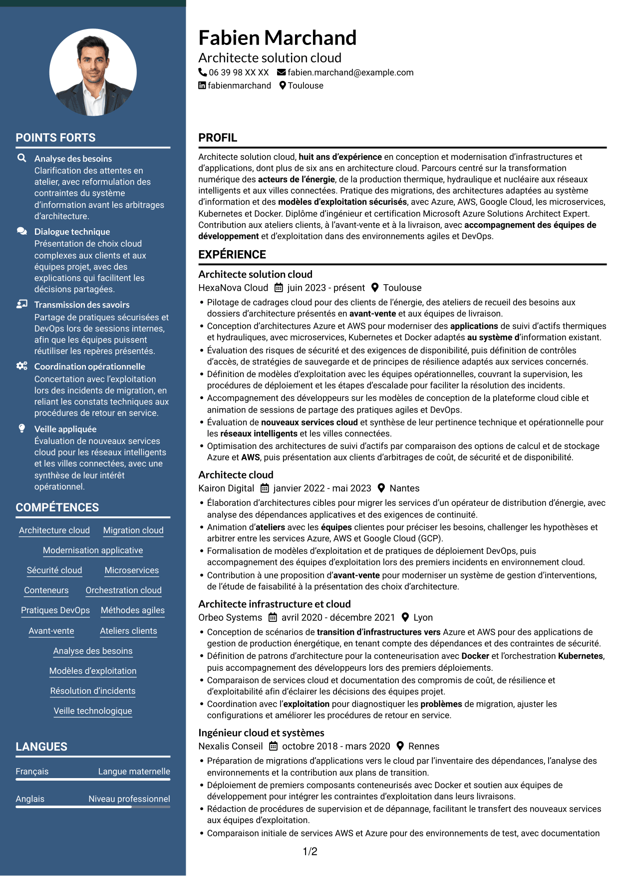 CV Élégant (format à colonne latérale colorée avec photo) : Architecte Solution Cloud - Énergie et utilities, page 1