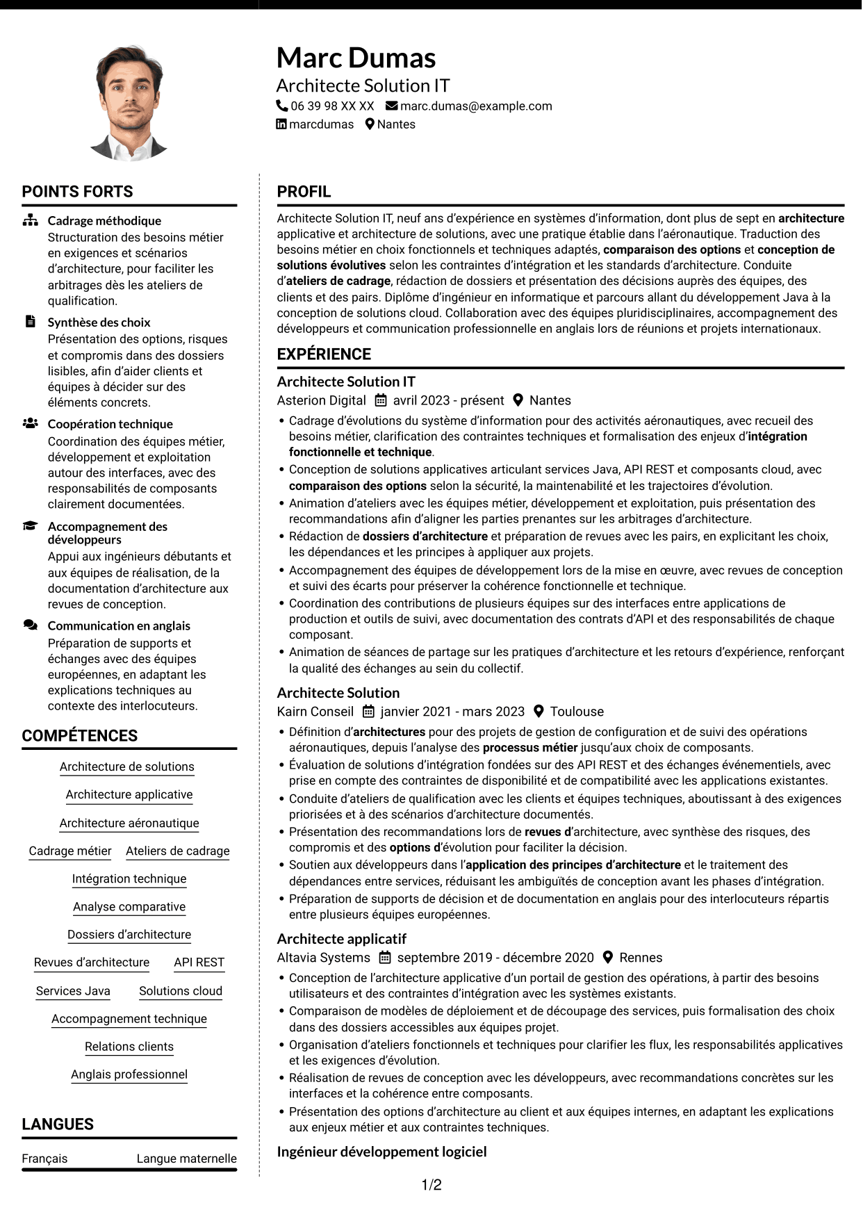 CV Moderne (format à deux colonnes avec photo à gauche et séparateur) : Architecte Solution IT - Aéronautique, page 1