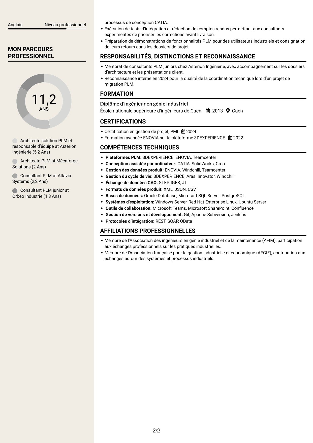 CV Fonceur (format à deux colonnes avec en-tête centré sans photo) : Architecte solution PLM, page 2
