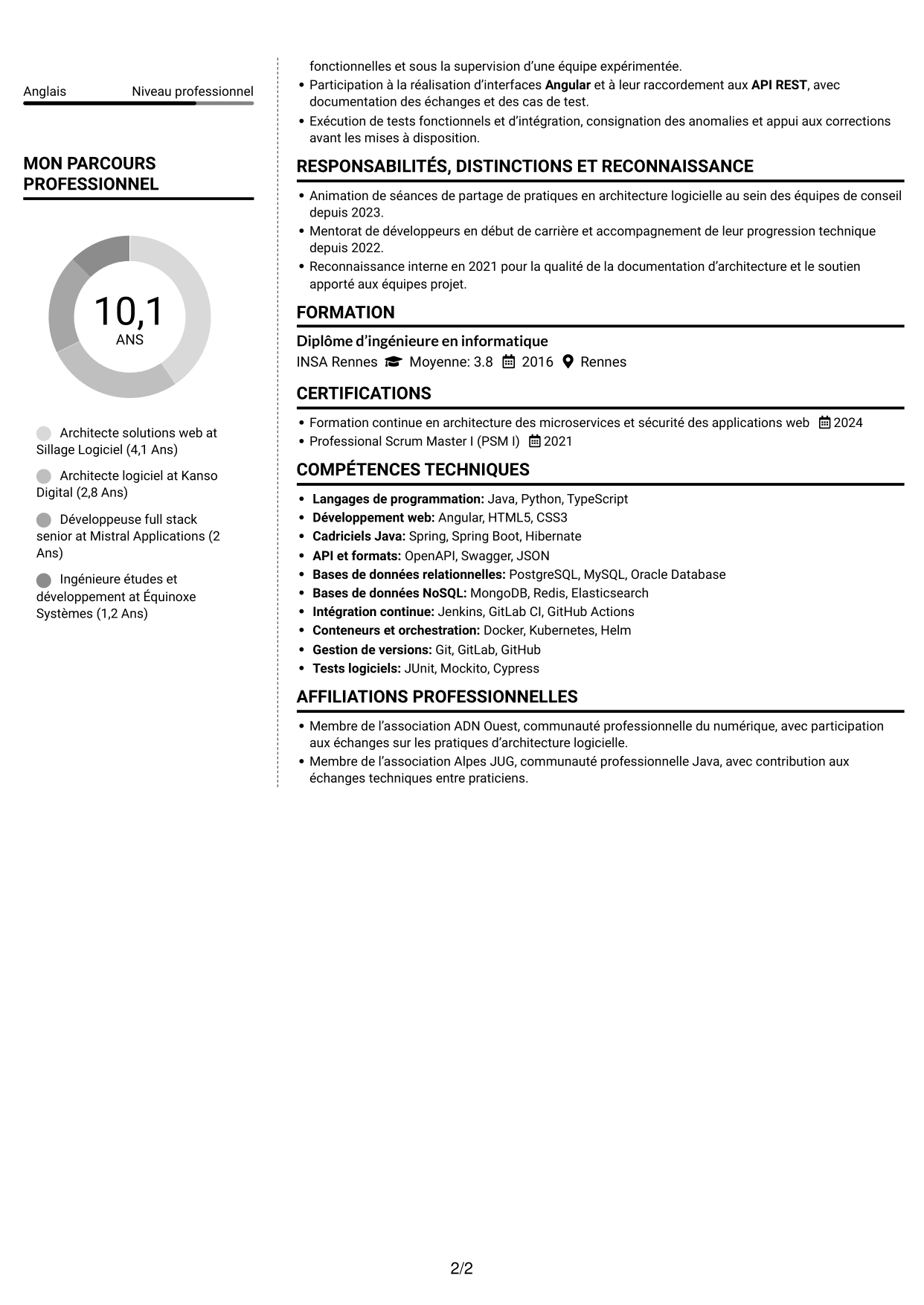 CV Moderne (format à deux colonnes avec photo à gauche et séparateur) : Architecte Solution Web - Java, Angular et Python, page 2