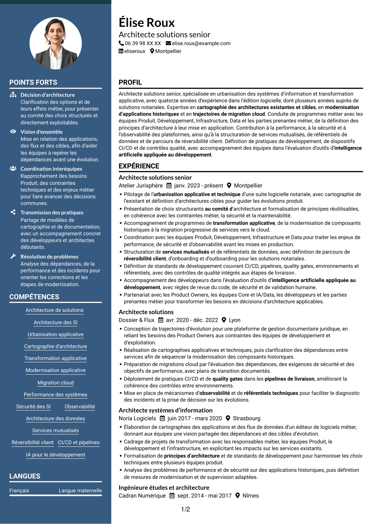 CV Élégant (format à colonne latérale colorée avec photo) : Architecte Solutions - Systèmes d'information notariaux, page 1