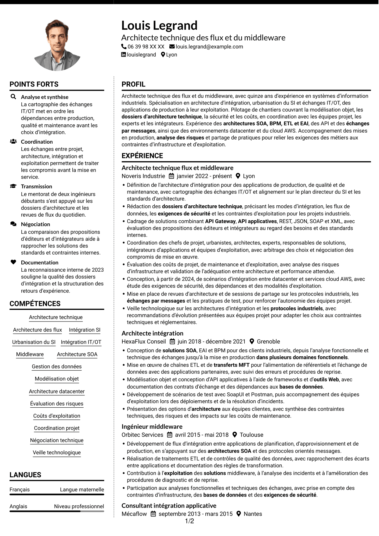 CV Moderne (format à deux colonnes avec photo à gauche et séparateur) : Architecte technique flux et middleware des SI, page 1