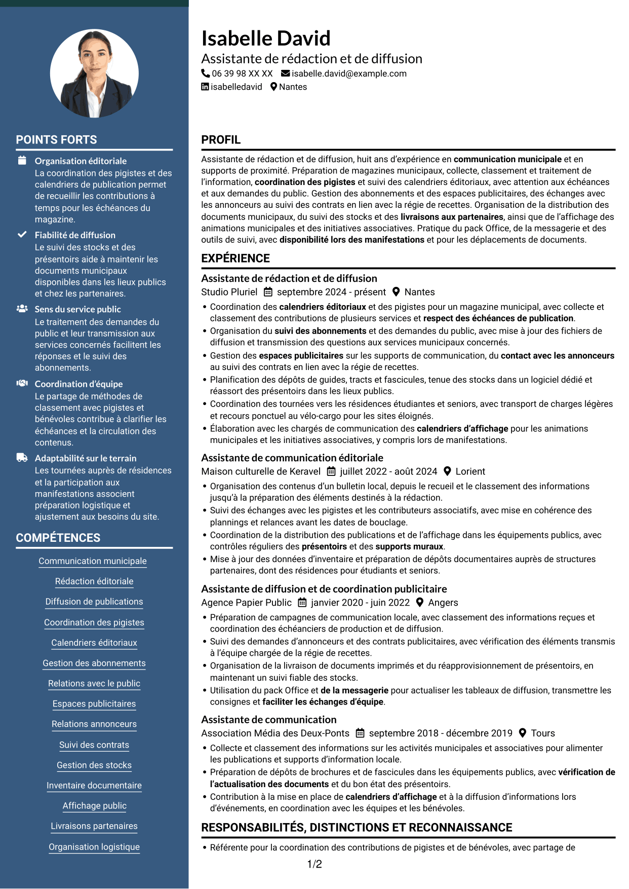 CV Élégant (format à colonne latérale colorée avec photo) : Assistant de rédaction et de diffusion - Communication municipale, page 1