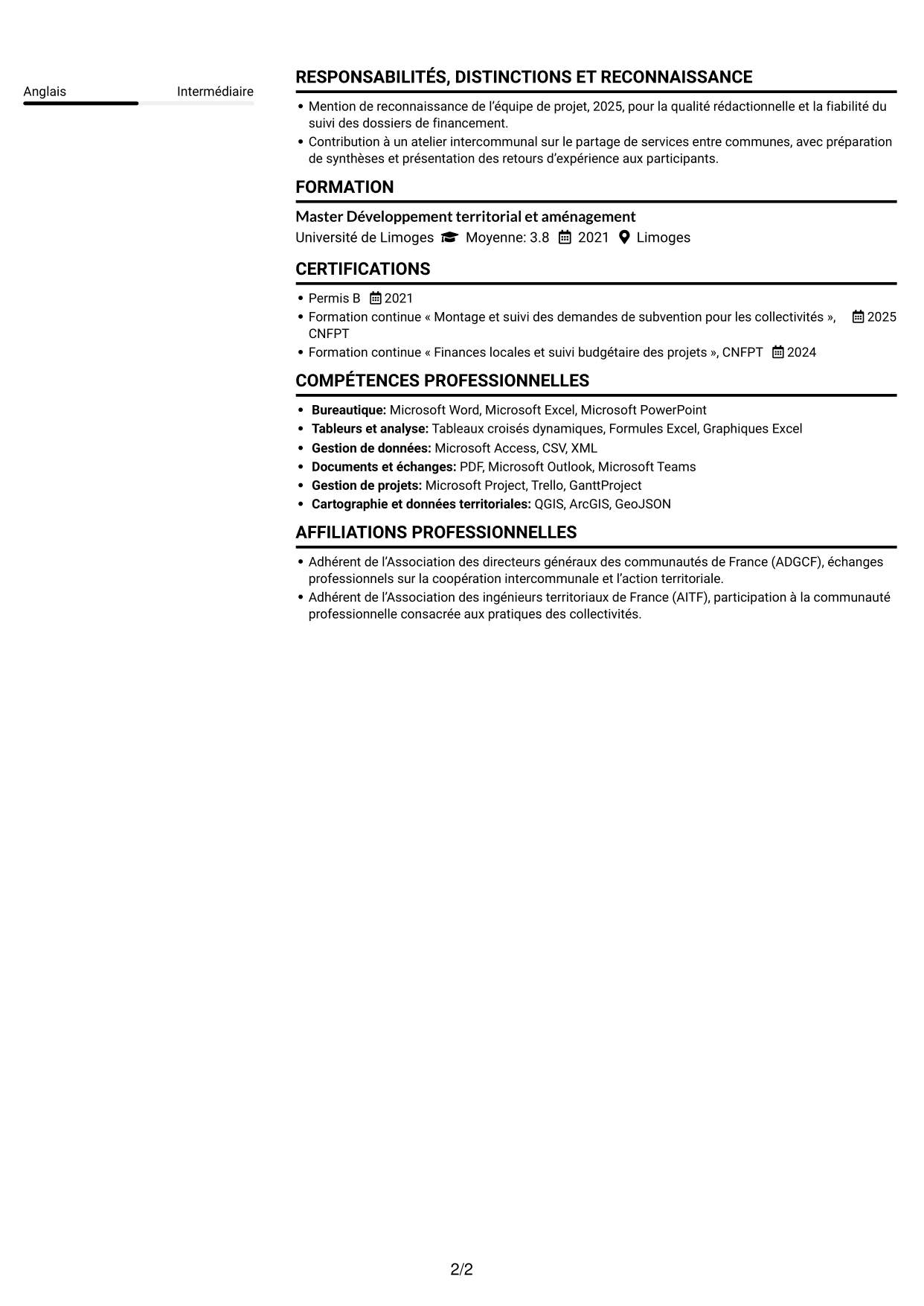 CV Compact (format sobre à deux colonnes avec photo) : Chargé de mission - Ingénierie territoriale, page 2