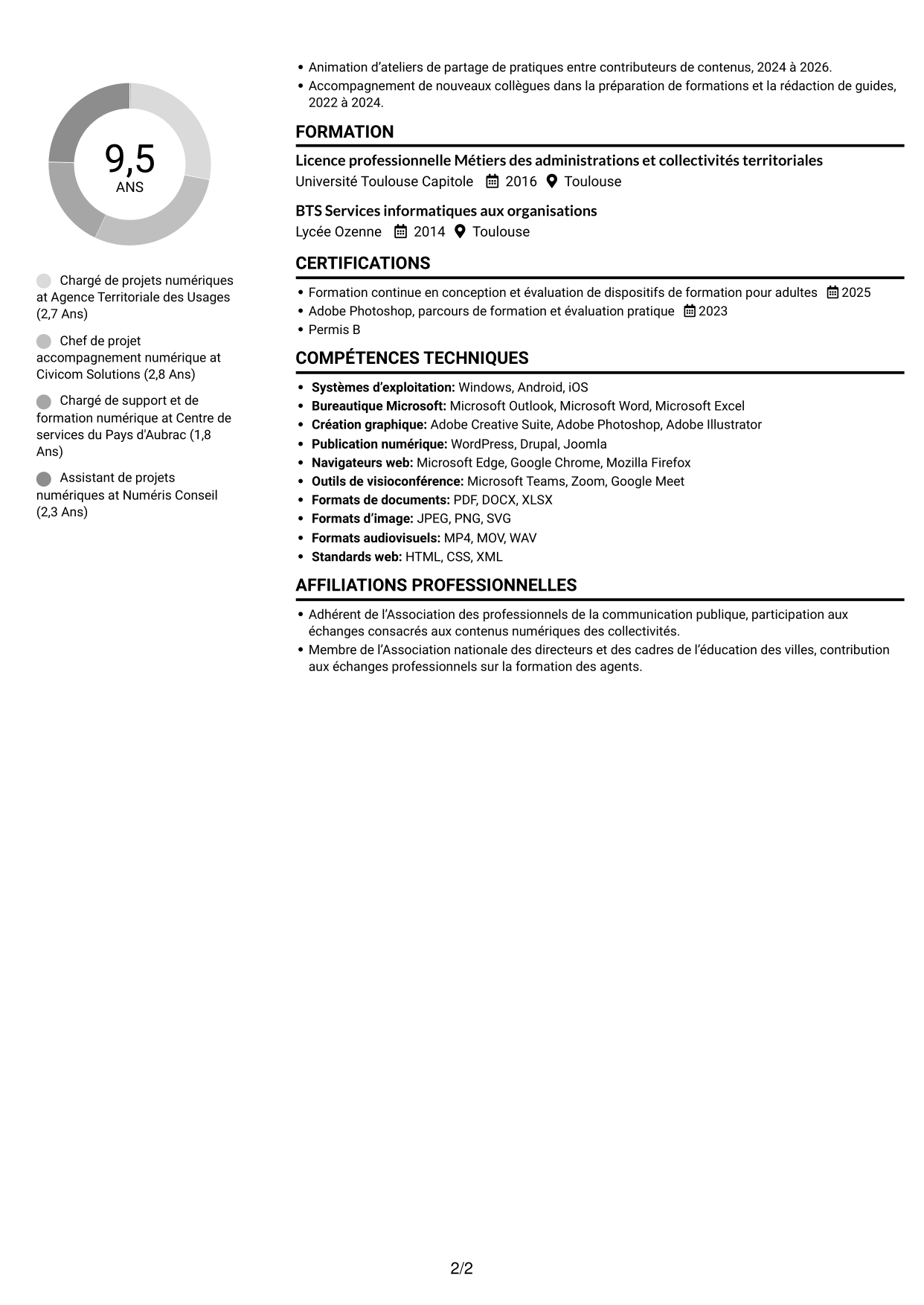 CV Compact (format sobre à deux colonnes avec photo) : Chargé de projets et du développement des compétences numériques, page 2