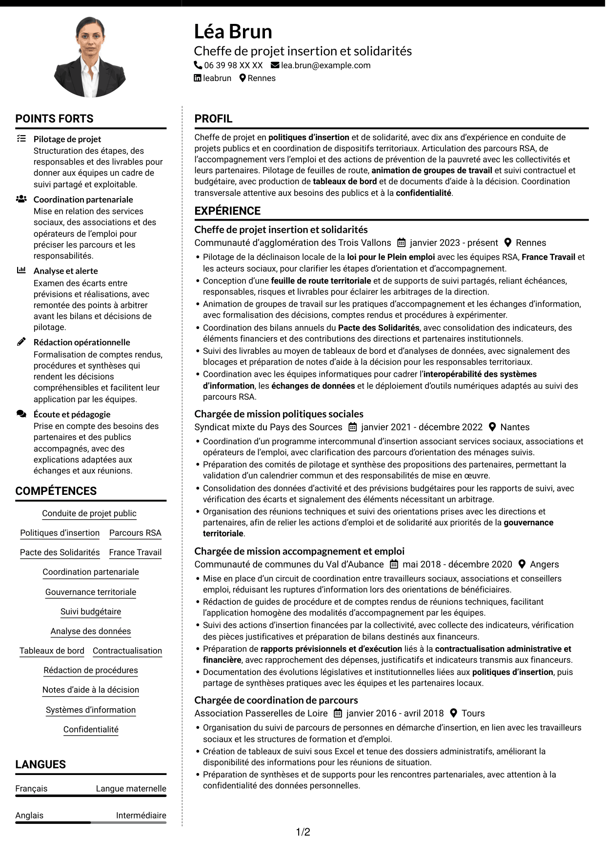 CV Moderne (format à deux colonnes avec photo à gauche et séparateur) : Chef de projet - Insertion et solidarités, page 1