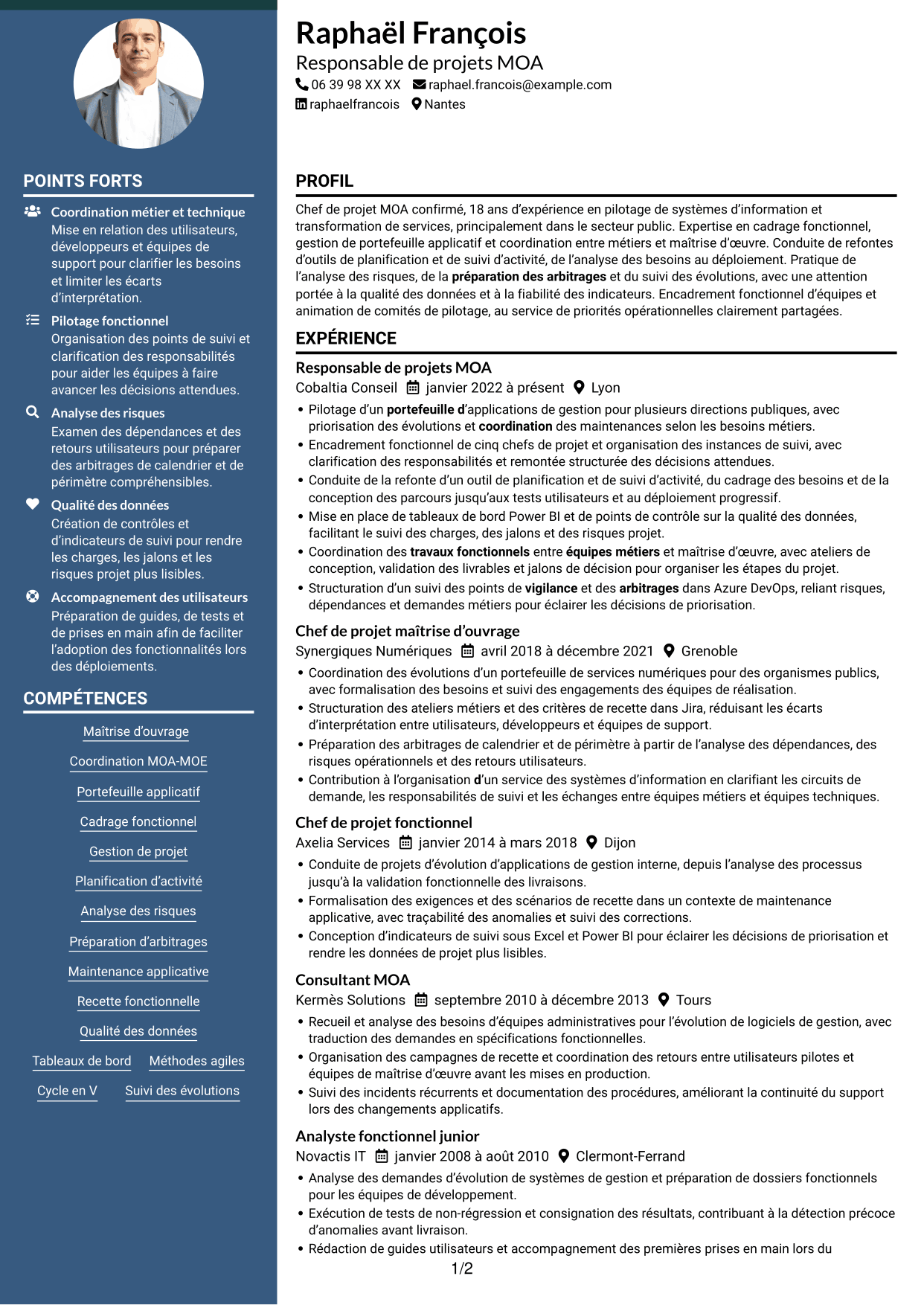 CV Élégant (format à colonne latérale colorée avec photo) : Chef de projet MOA - Appui data, page 1