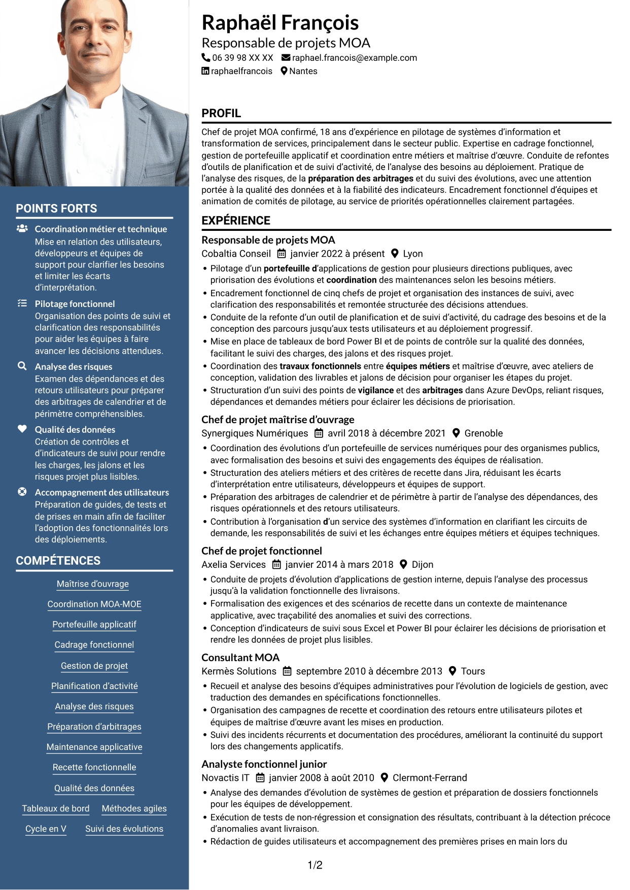 CV Signature (format à colonne latérale colorée avec grande photo) : Chef de projet MOA - Appui data, page 1