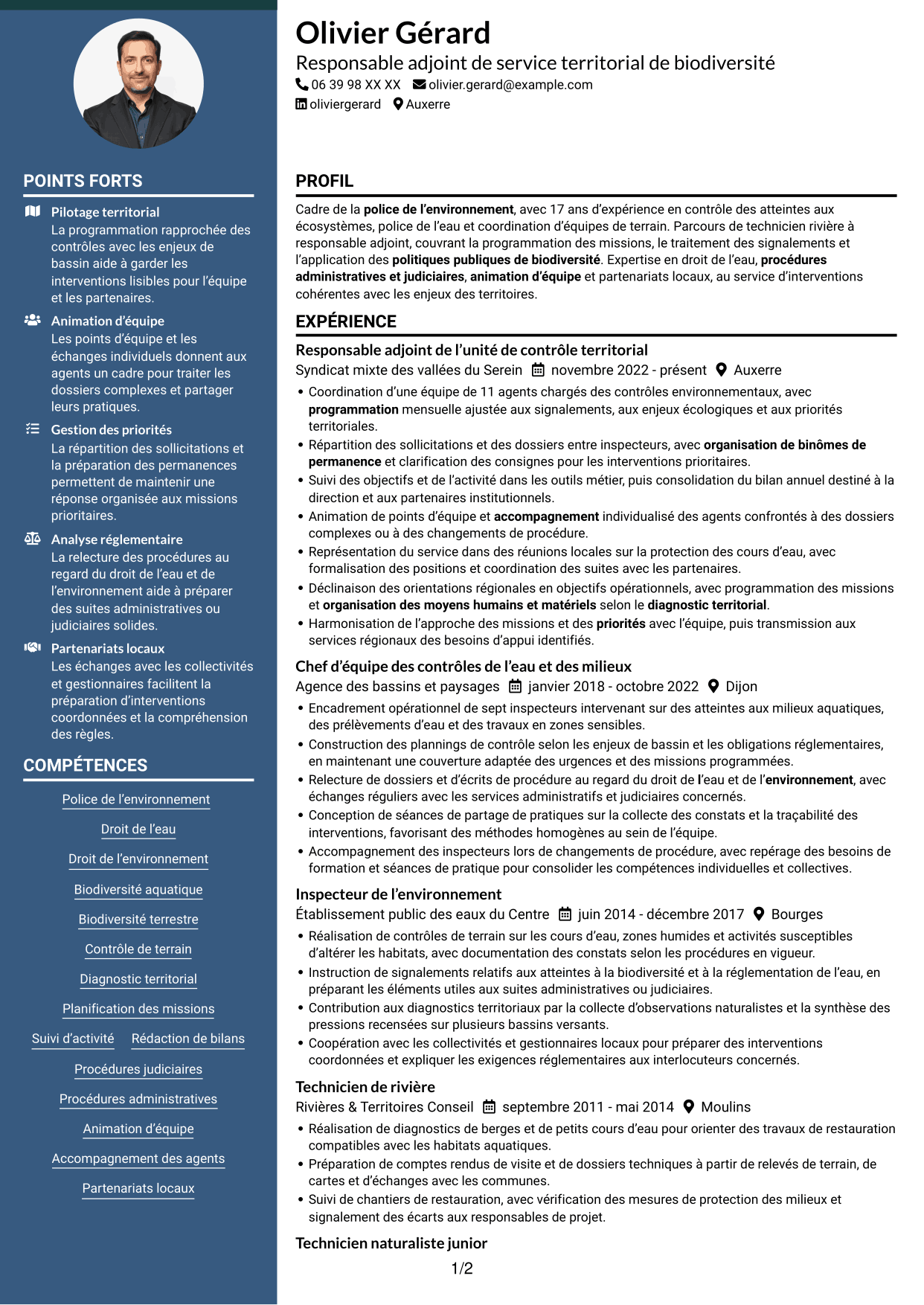 CV Élégant (format à colonne latérale colorée avec photo) : Chef de service départemental adjoint - Police de l’environnement, page 1