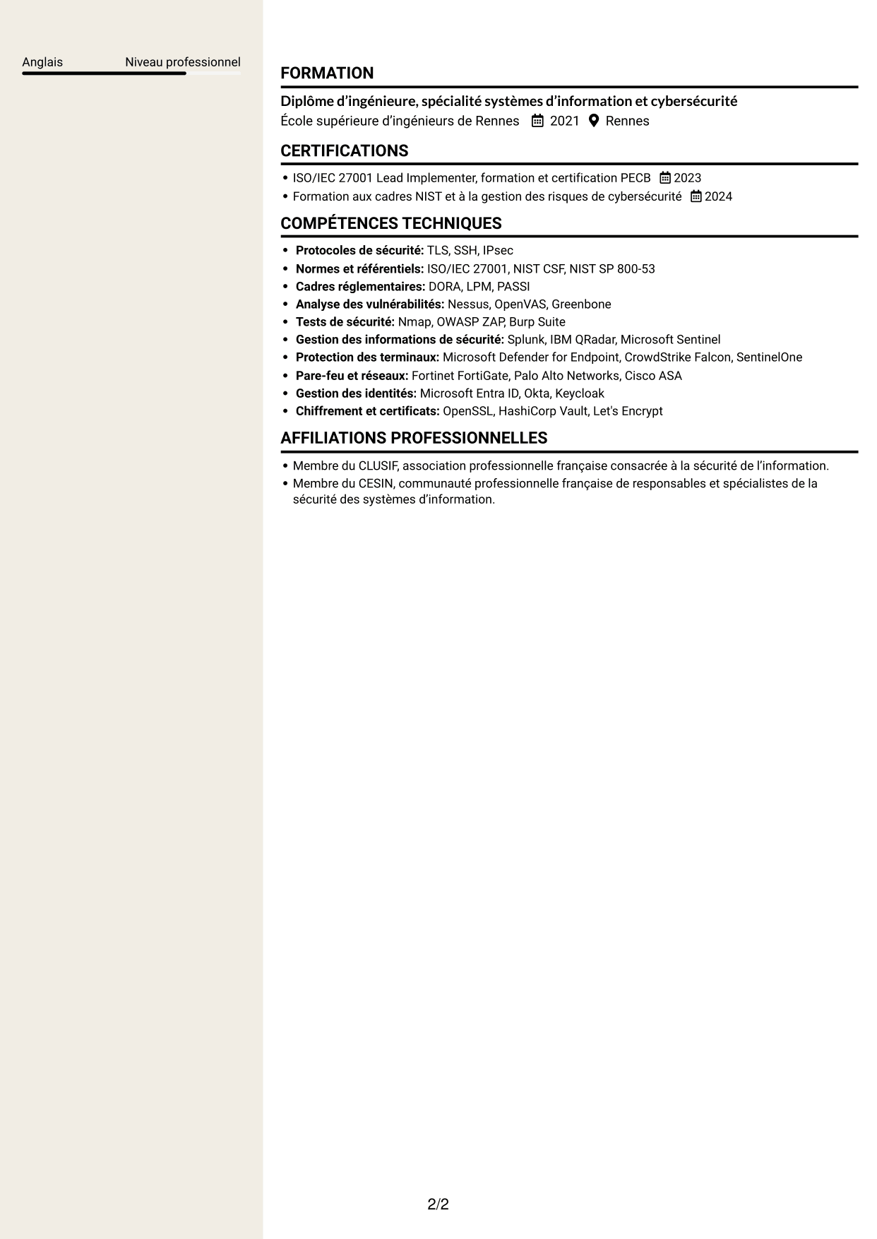 CV Fonceur (format à deux colonnes avec en-tête centré sans photo) : Consultant cybersécurité GRC, page 2