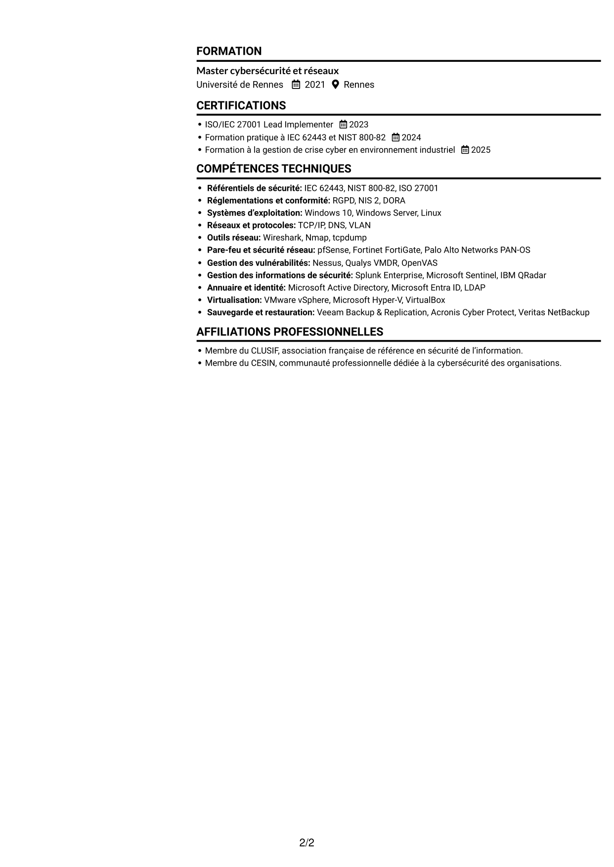 CV Compact (format sobre à deux colonnes avec photo) : Consultant·e en cybersécurité - Sécurité industrielle IT/OT, page 2