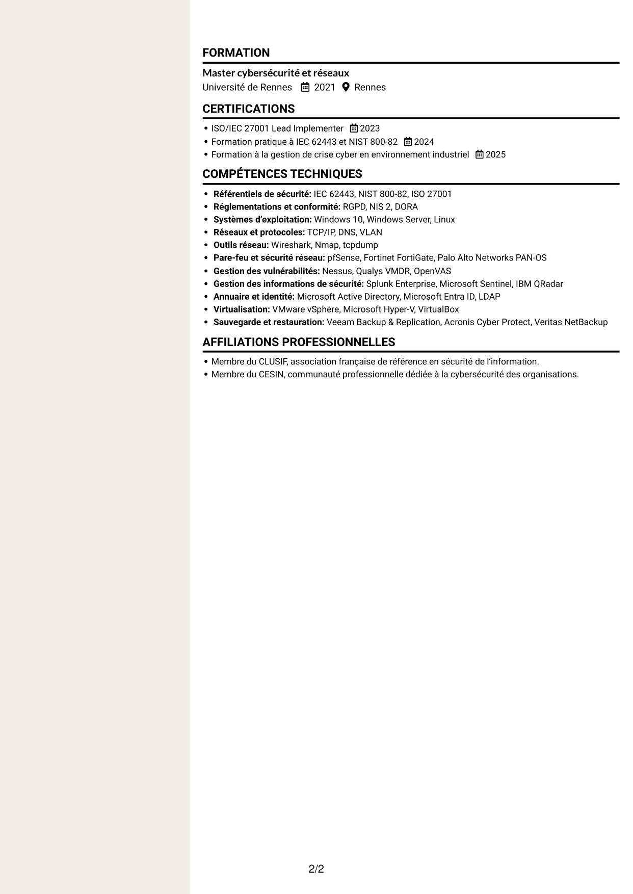 CV Fonceur (format à deux colonnes avec en-tête centré sans photo) : Consultant·e en cybersécurité - Sécurité industrielle IT/OT, page 2