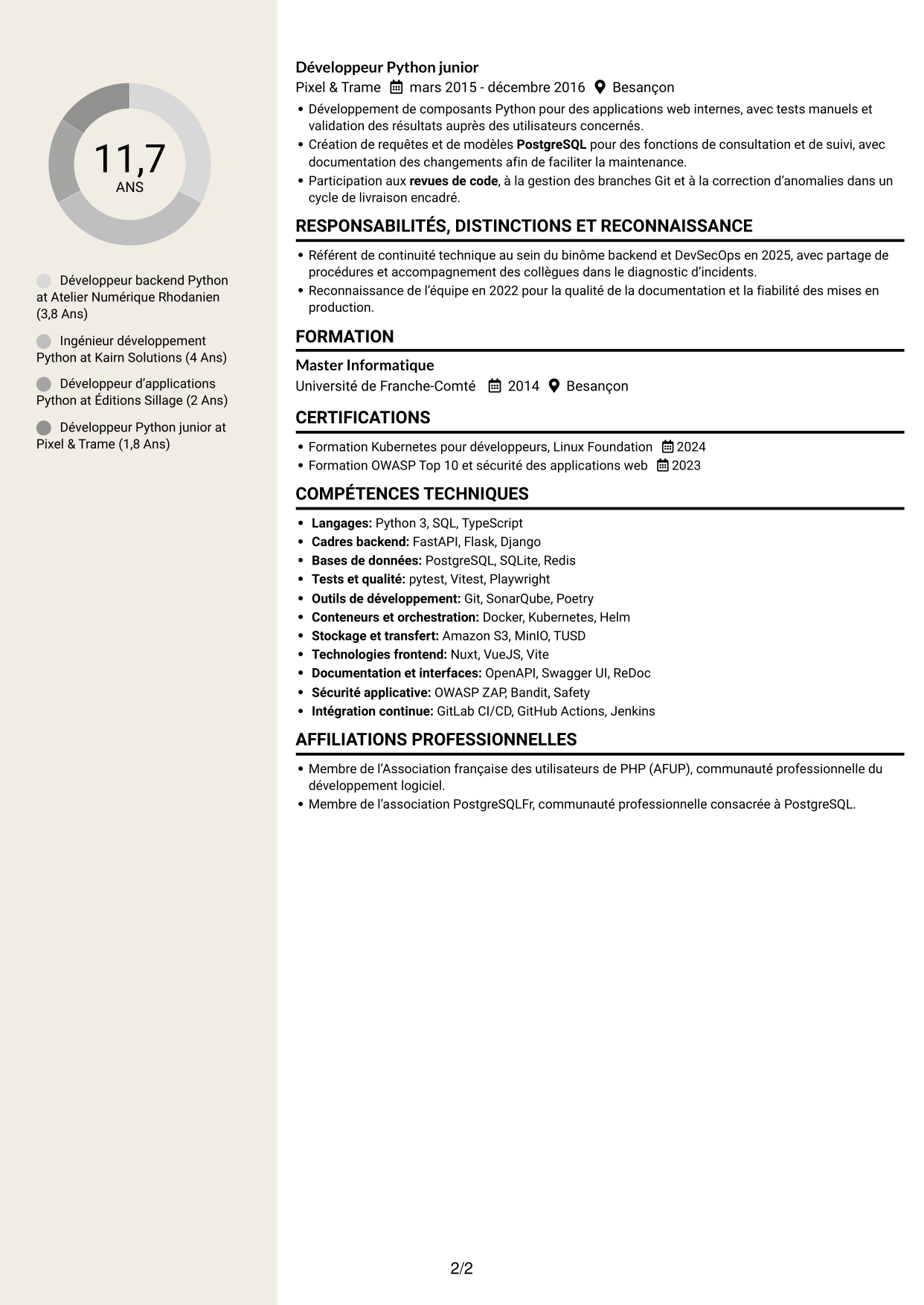CV Fonceur (format à deux colonnes avec en-tête centré sans photo) : Développeur Backend Python - API et maintenance applicative, page 2