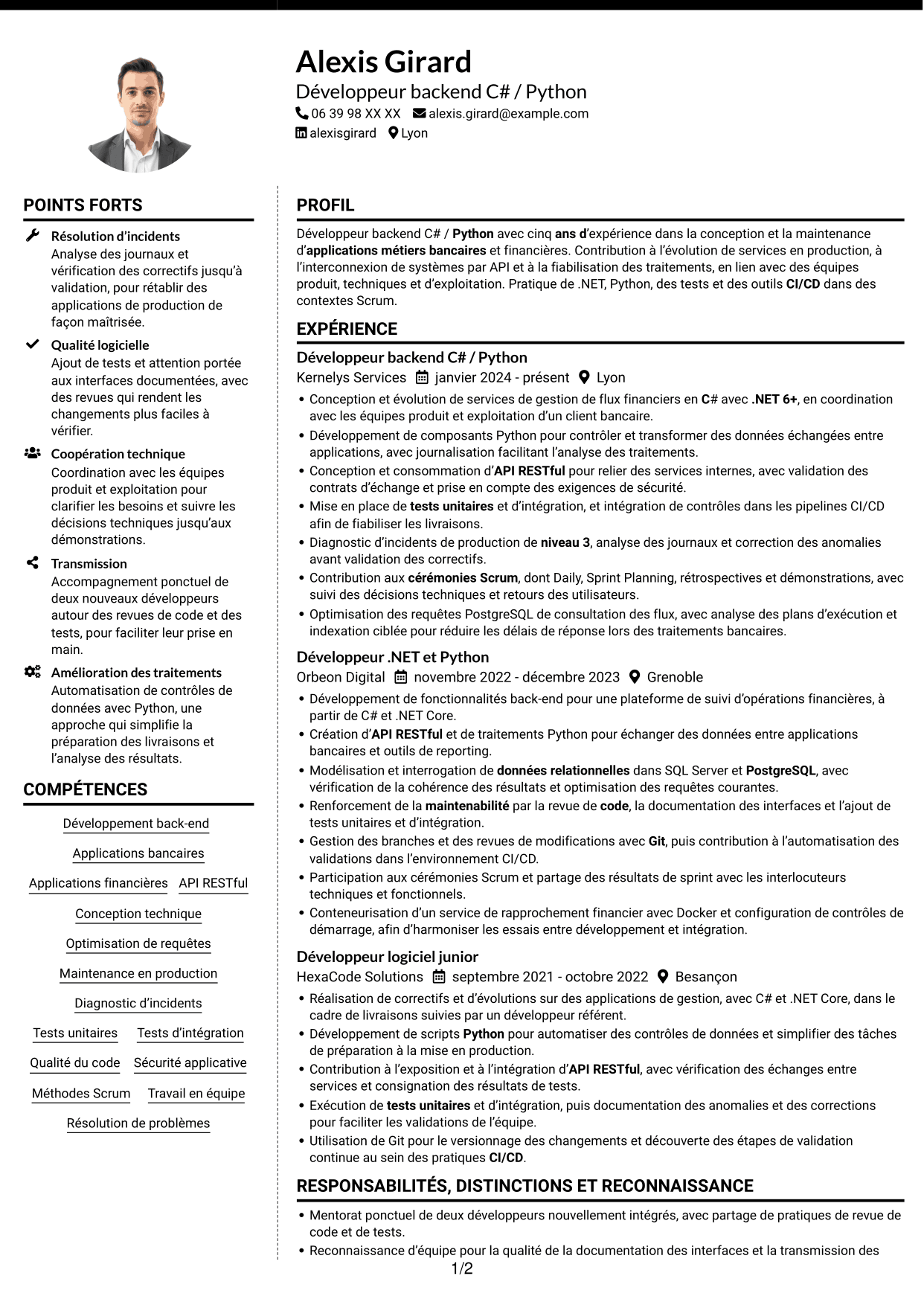 CV Moderne (format à deux colonnes avec photo à gauche et séparateur) : Développeur C# / Python - Applications bancaires, page 1
