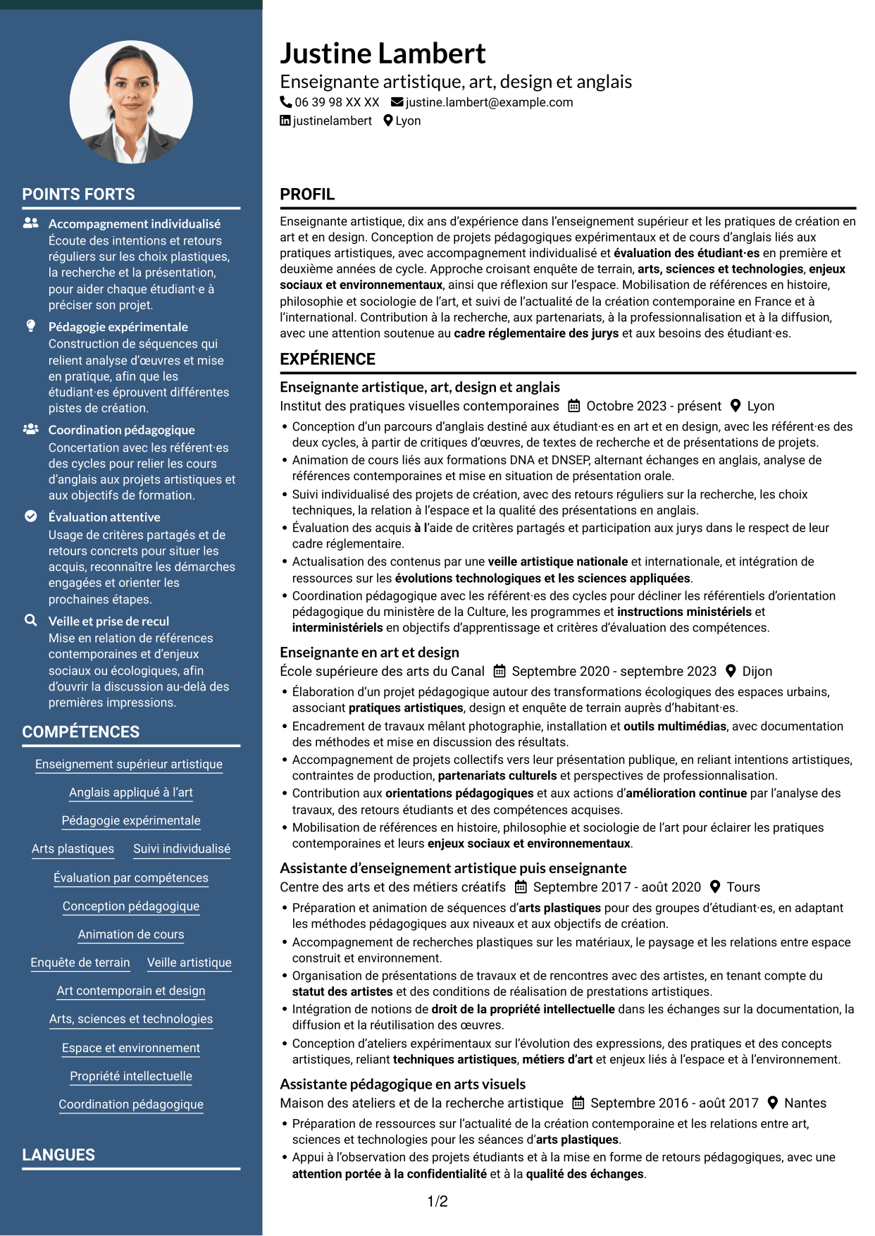 CV Élégant (format à colonne latérale colorée avec photo) : Enseignant artistique - Anglais Art et Design, page 1