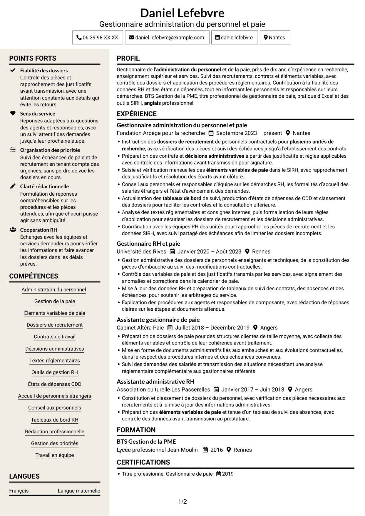 CV Fonceur (format à deux colonnes avec en-tête centré sans photo) : Gestionnaire administration du personnel et paie - Recherche publique, page 1