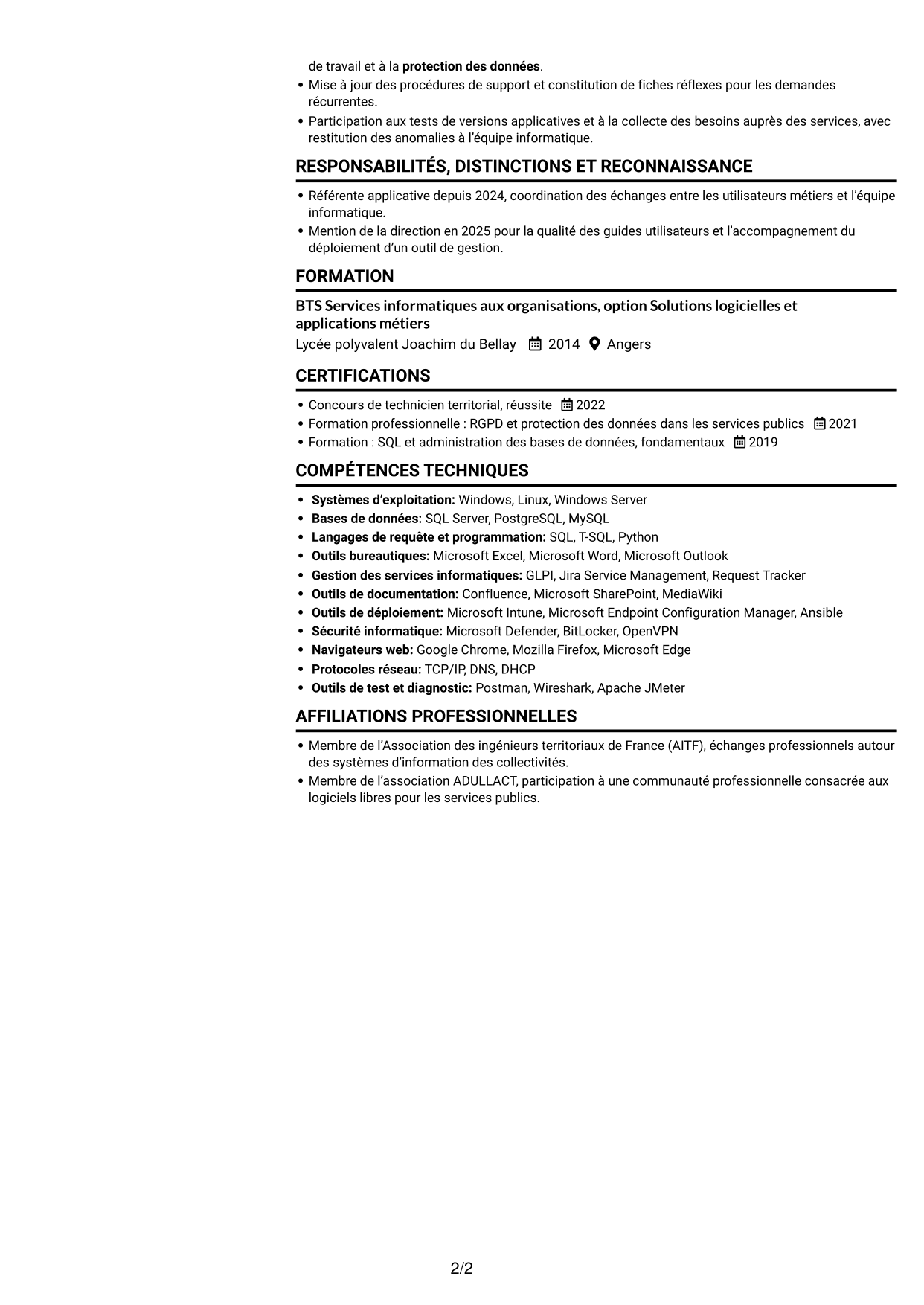 CV Compact (format sobre à deux colonnes avec photo) : Gestionnaire d’applications - Applications des collectivités territoriales, page 2