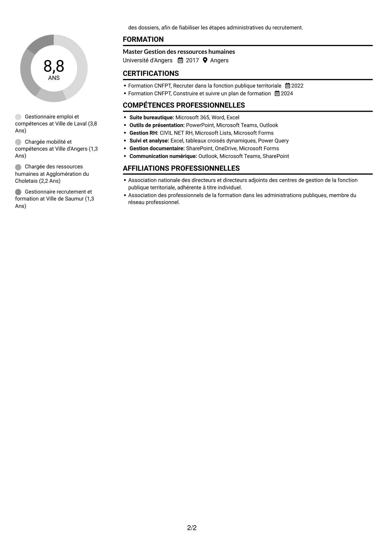 CV Compact (format sobre à deux colonnes avec photo) : Gestionnaire emploi et compétences - Recrutement et formation, page 2