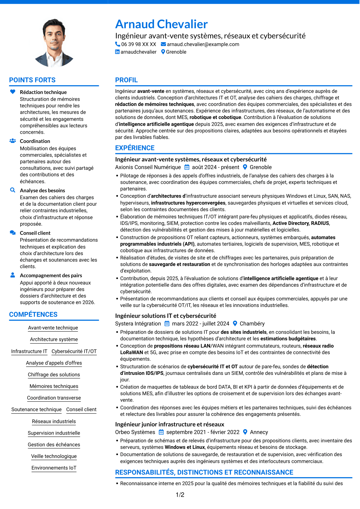 CV Audacieux (format à deux colonnes avec accents colorés et photo) : Ingénieur Avant-Vente Junior - Systèmes, Réseaux et Cybersécurité, page 1