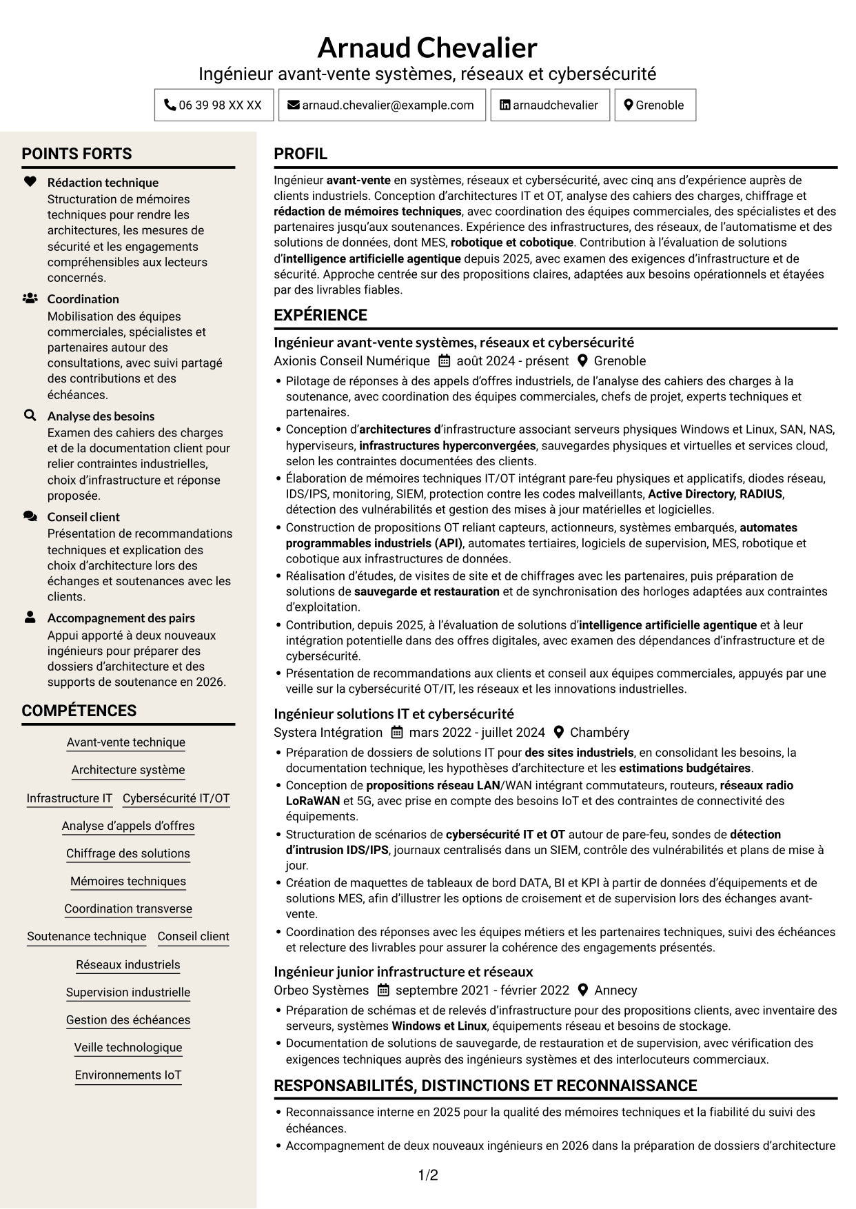 CV Fonceur (format à deux colonnes avec en-tête centré sans photo) : Ingénieur Avant-Vente Junior - Systèmes, Réseaux et Cybersécurité, page 1