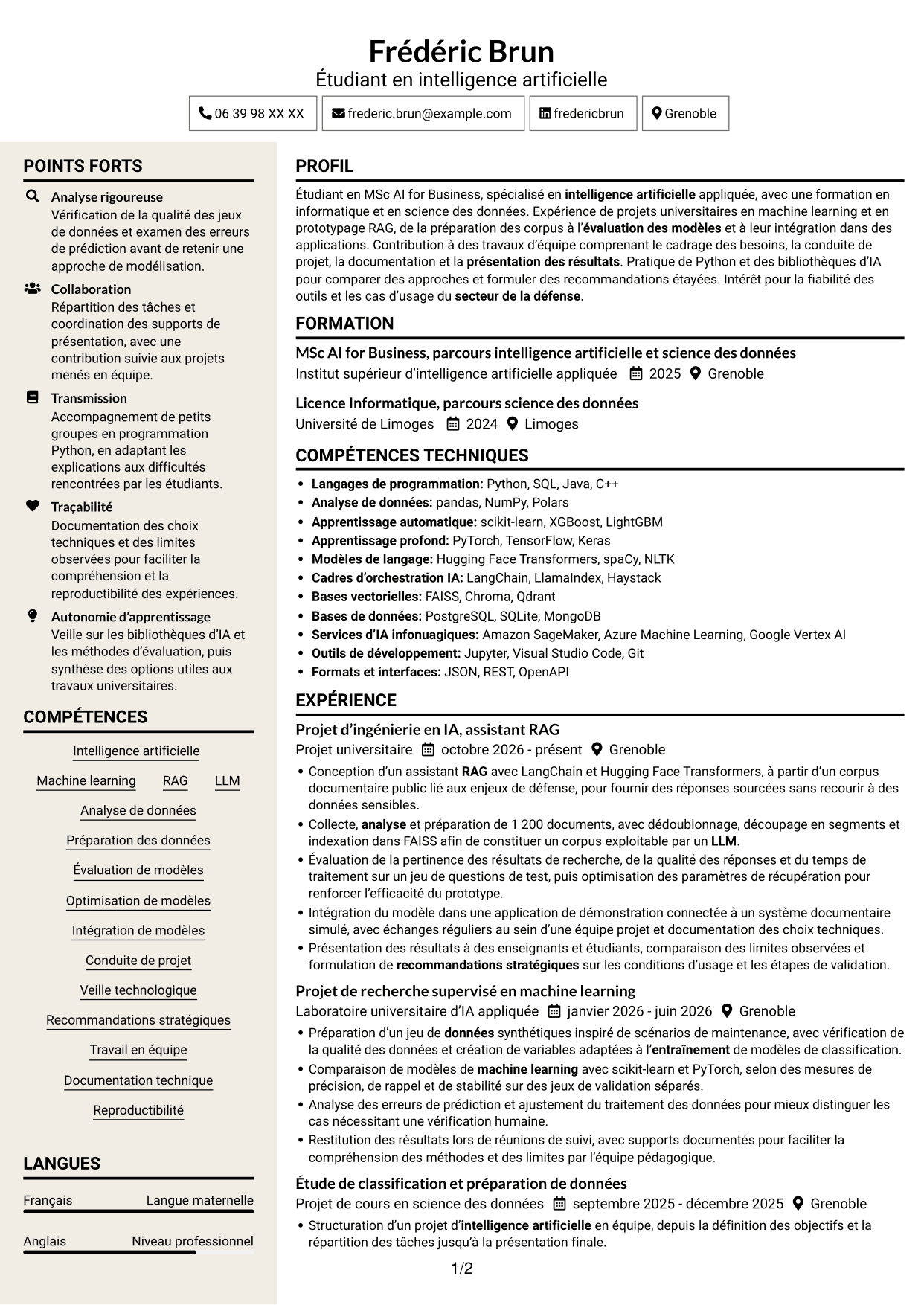 CV Fonceur (format à deux colonnes avec en-tête centré sans photo) : Ingénieur en intelligence artificielle - RAG et LLM, page 1