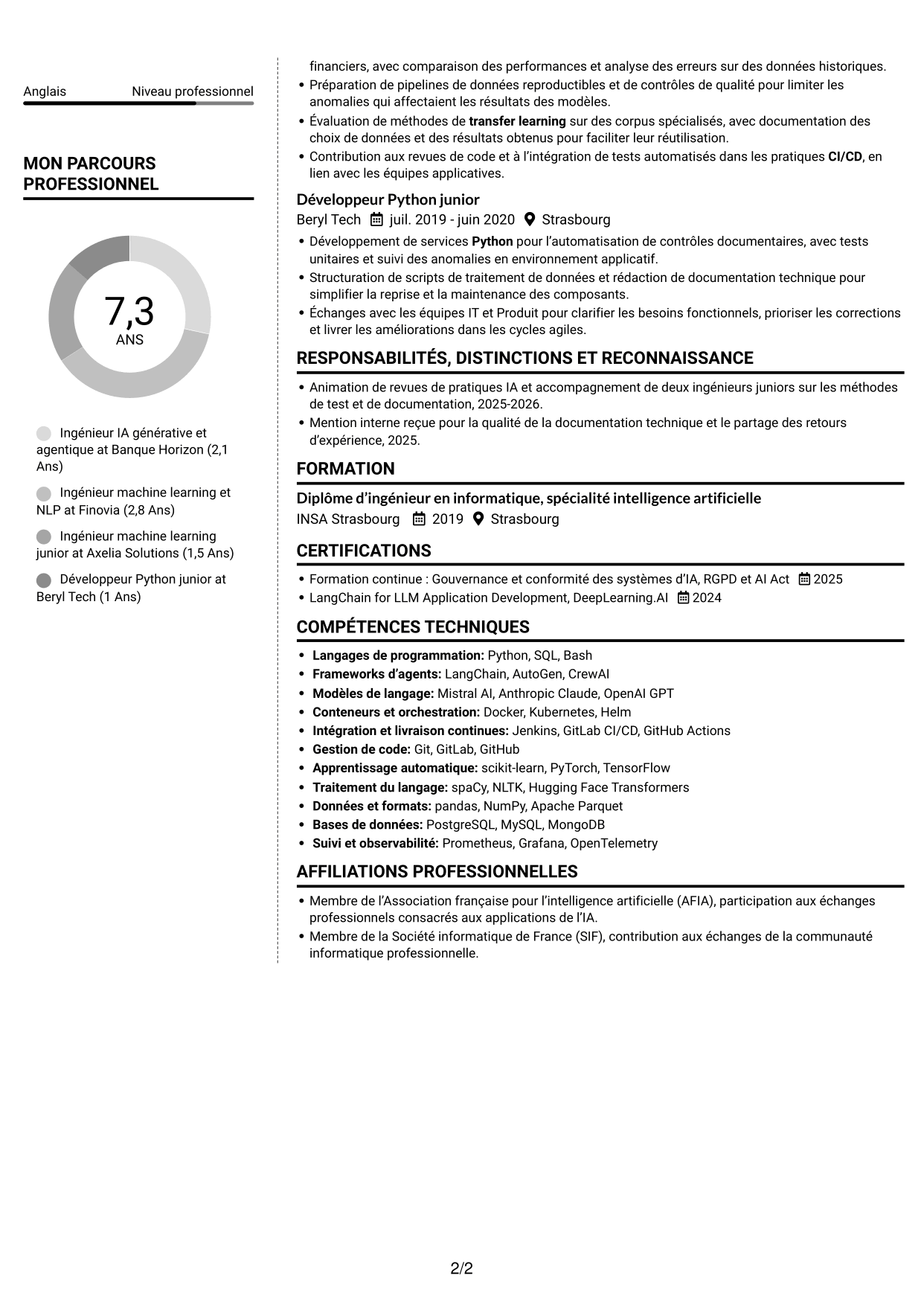 CV Moderne (format à deux colonnes avec photo à gauche et séparateur) : Ingénieur IA - IA générative et agentique, page 2