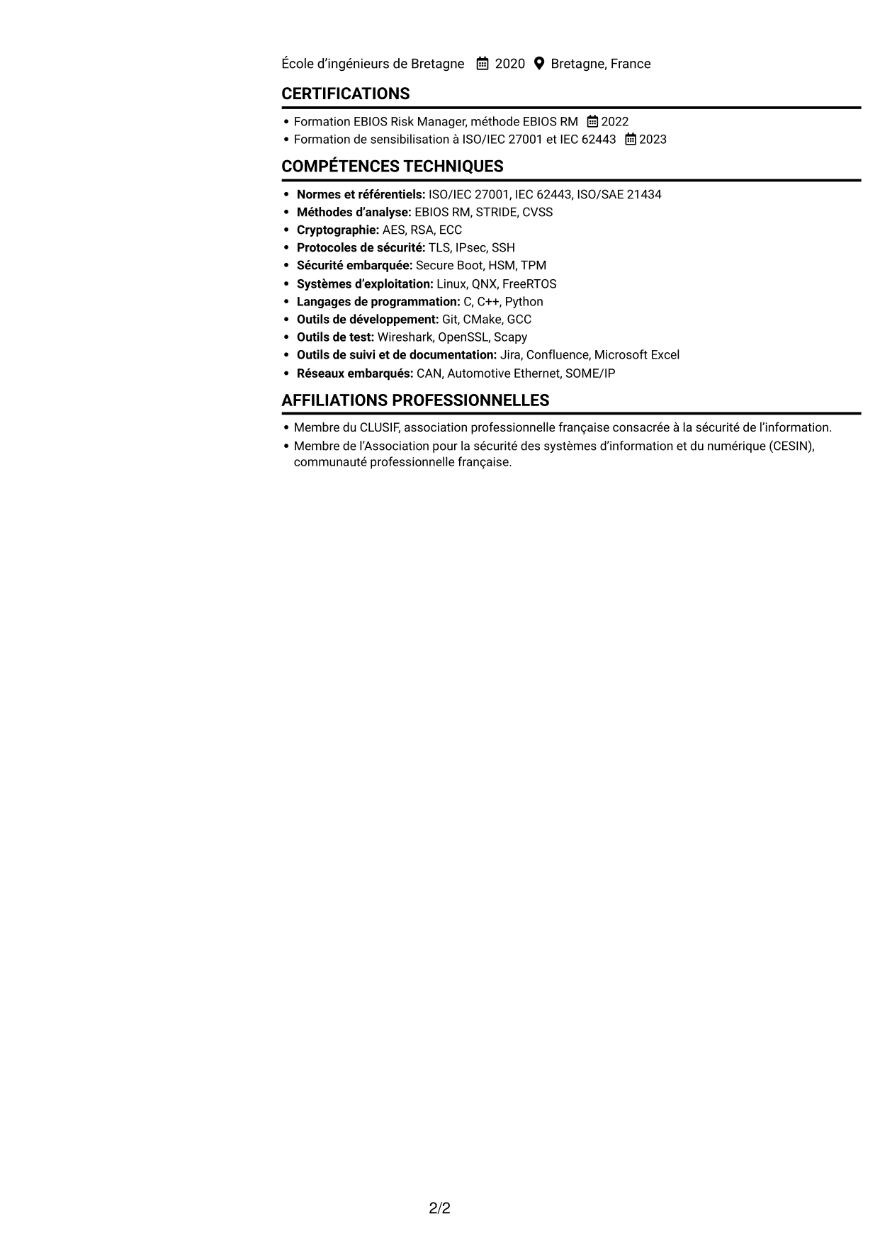 CV Compact (format sobre à deux colonnes avec photo) : Ingénieur junior en gouvernance de la cybersécurité des systèmes embarqués, page 2