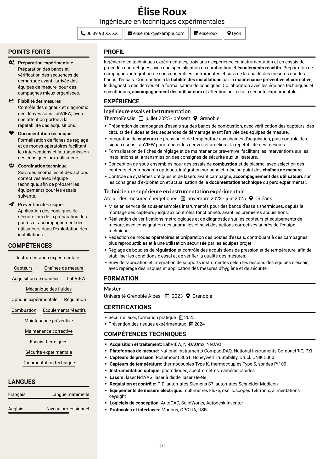 CV Fonceur (format à deux colonnes avec en-tête centré sans photo) : Ingénieure en techniques expérimentales - Combustion et plasmas, page 1