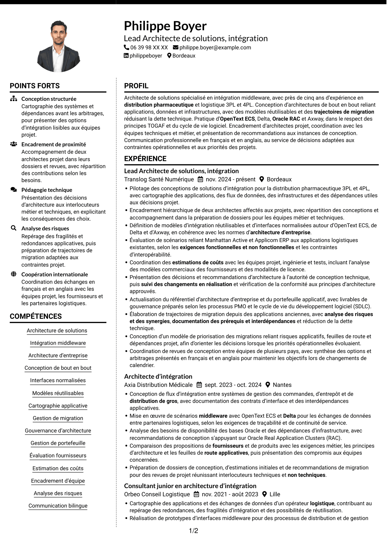 CV Moderne (format à deux colonnes avec photo à gauche et séparateur) : Lead Architecte de solutions - Intégration middleware, page 1