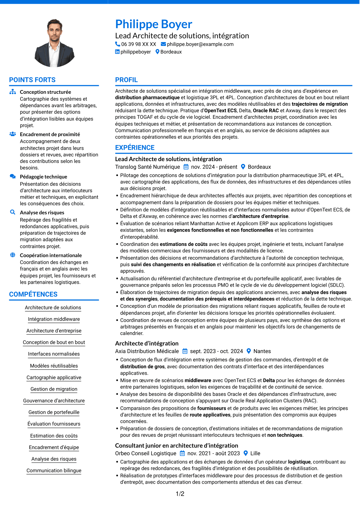 CV Audacieux (format à deux colonnes avec accents colorés et photo) : Lead Architecte de solutions - Intégration middleware, page 1