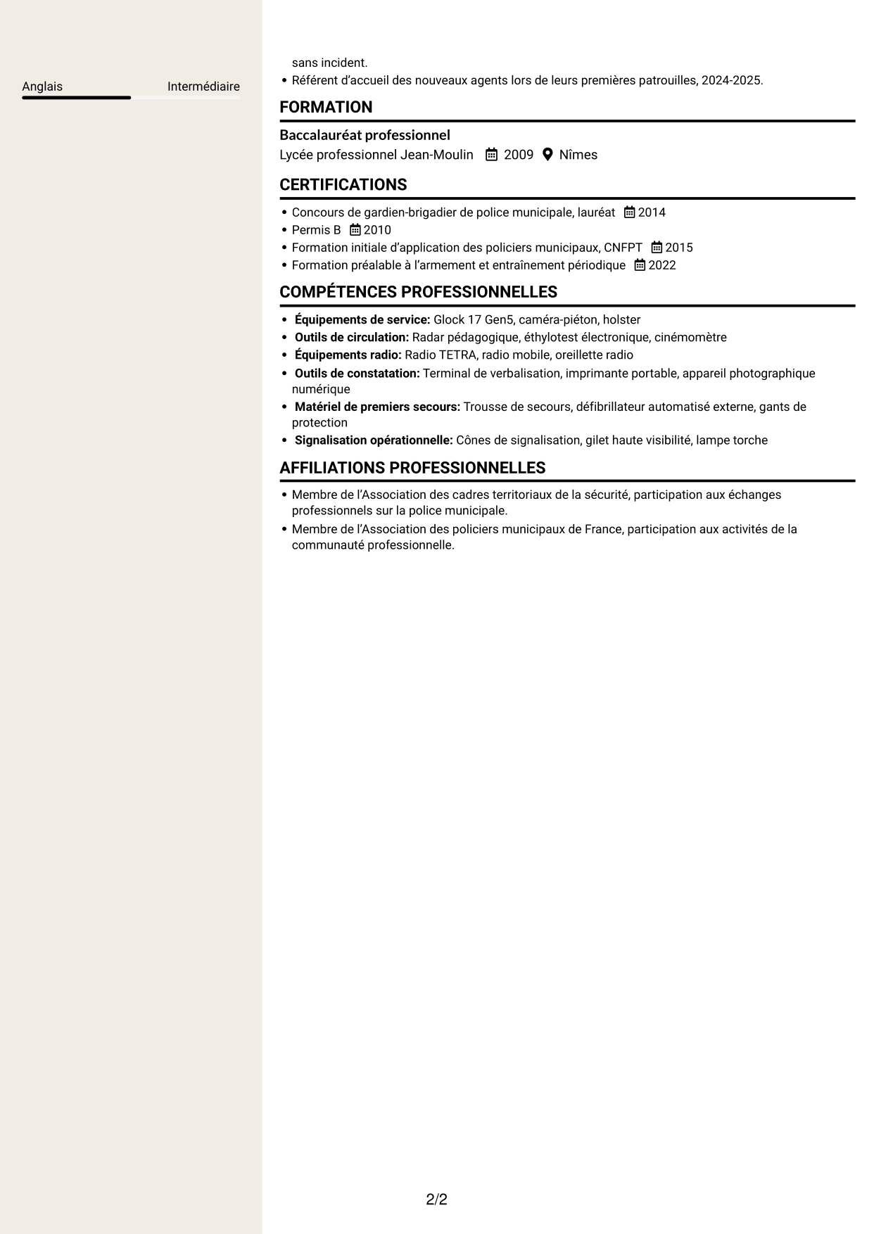 CV Fonceur (format à deux colonnes avec en-tête centré sans photo) : Policier municipal - Police de proximité, page 2
