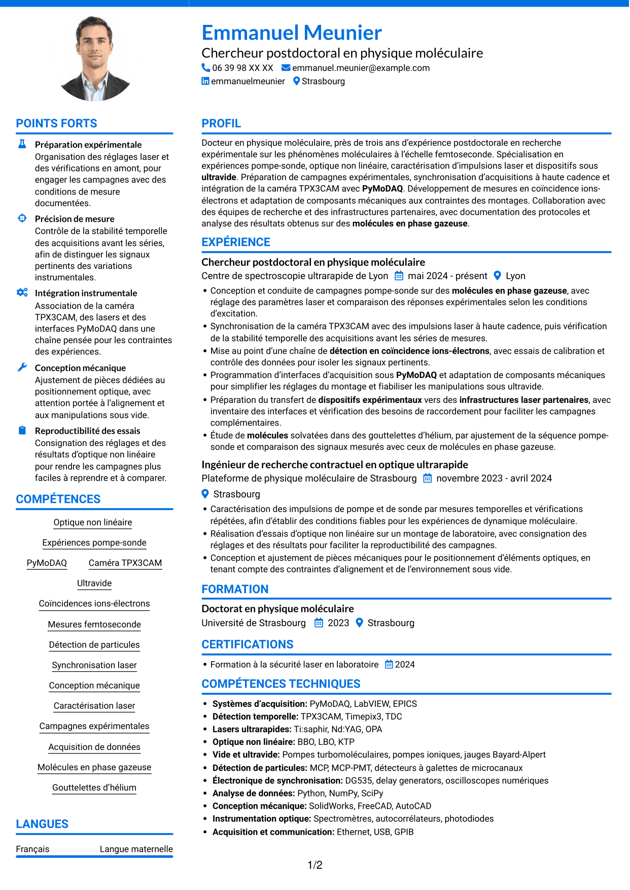 CV Audacieux (format à deux colonnes avec accents colorés et photo) : Post-doctorant en physique moléculaire - Dynamique en gouttelettes d’hélium, page 1